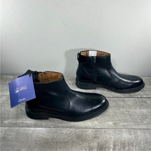 New With Tags Clarks Edmen Rise Side Zip Mens Black Leather Boots Size 8.5